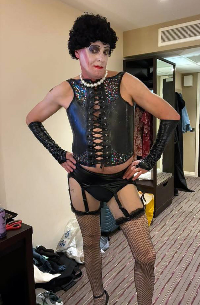 Image Copyright Lisa and Darren / TimeWarp - Click to return