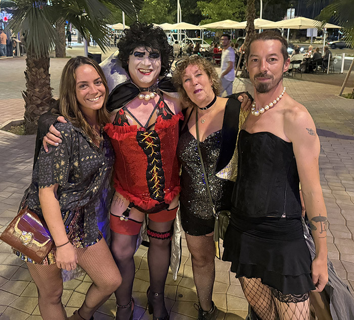 Image Copyright Pat H / TimeWarp - Click to return