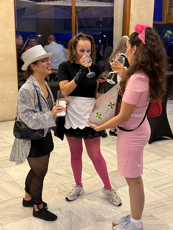 Image Copyright Pat H / TimeWarp - Click to return