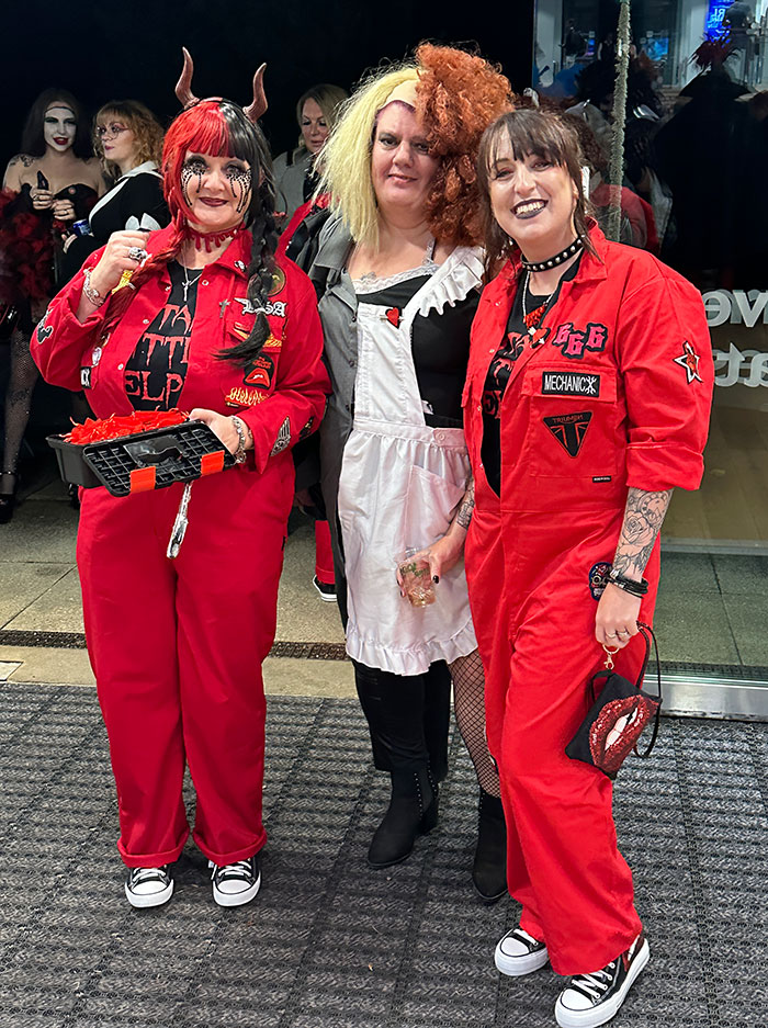 Image Copyright Pat H / TimeWarp - Click to return