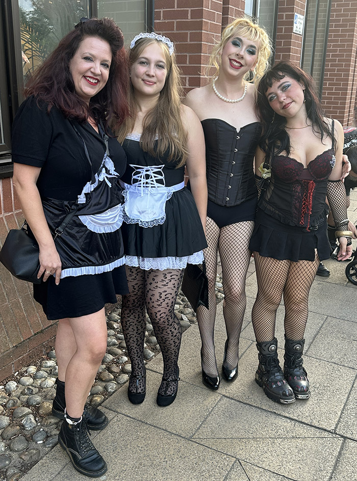 Image Copyright Pat H / TimeWarp - Click to return