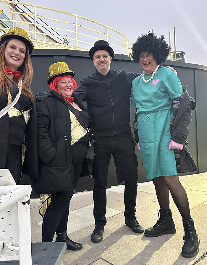 Image Copyright Pat H / TimeWarp - Click to return