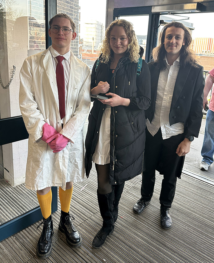 Image Copyright Pat H / TimeWarp - Click to return