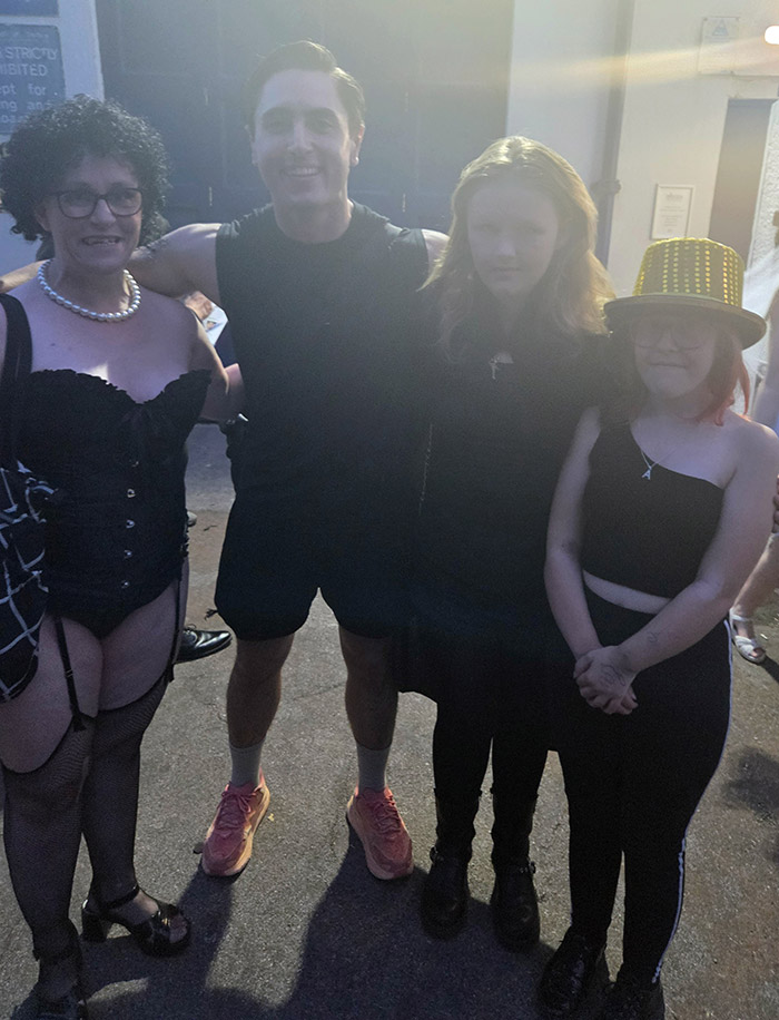 Image Copyright Becca L / TimeWarp - Click to return