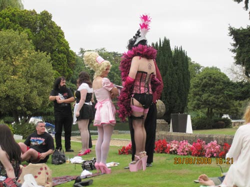 Image © Tim and Claudine / TimeWarp 2009