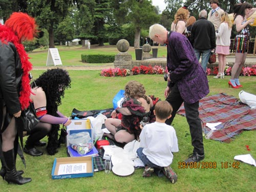 Image © Tim and Claudine / TimeWarp 2009