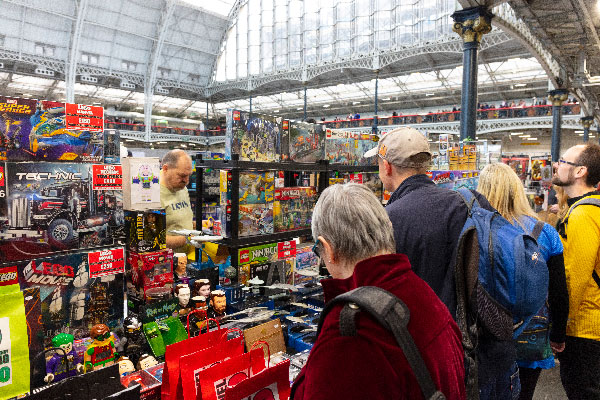 Image Copyright TWW / TimeWarp - Click to return